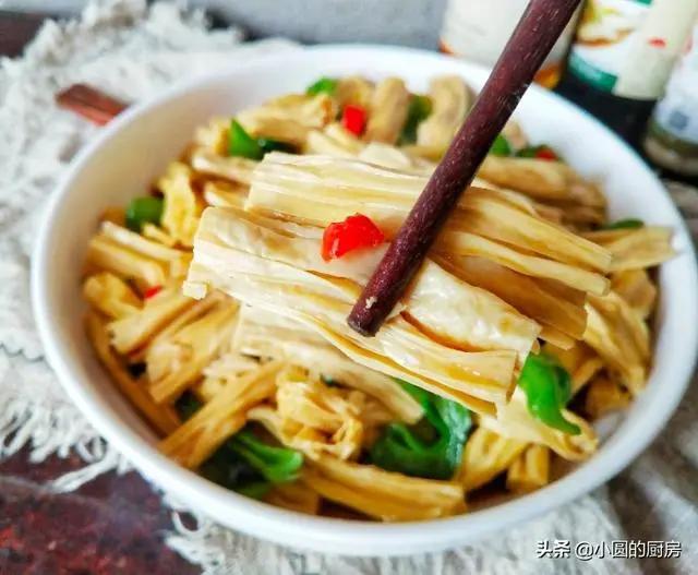 這才是腐竹最好吃的做法 食材調料要這麼搭 滑嫩清爽不油膩 2 20200619101336184