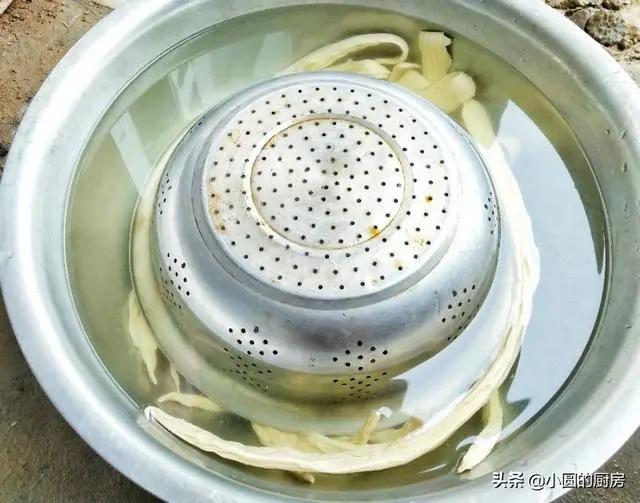 這才是腐竹最好吃的做法 食材調料要這麼搭 滑嫩清爽不油膩 3 20200619101337106