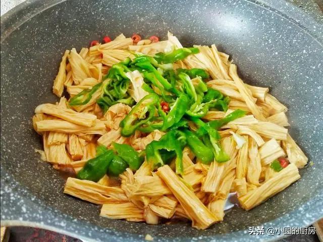這才是腐竹最好吃的做法 食材調料要這麼搭 滑嫩清爽不油膩 7 20200619101338714