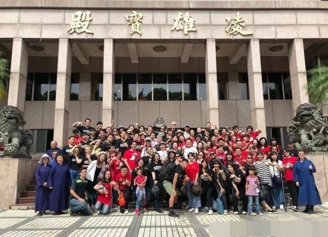 林志玲结婚一周年 言承旭依然单身 罕有露面悼念恩师脸胖了一圈
