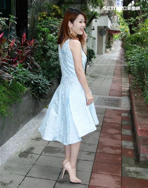 女星惊传命危?严重车祸直撞护栏…坠2楼高架整辆车全毁