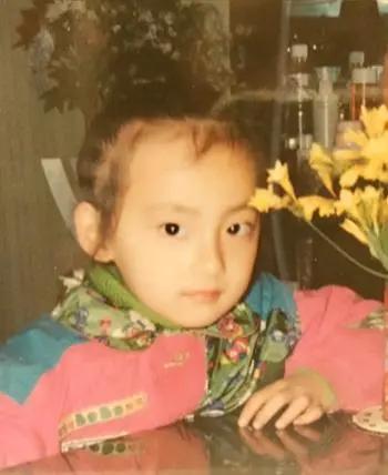 买超晒大儿子古装照 才3岁就要被爹妈送进娱乐圈?网友:比爹帅