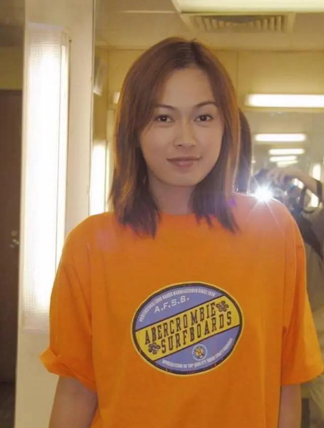 TVB最美配角今非昔比 一年10部戏扛起养儿重担 如今病痛缠身!
