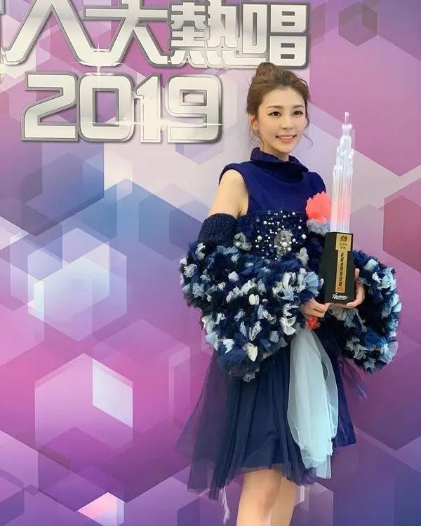 香港女歌手确诊武汉肺炎 薛凯琪受牵连直言要去做测试