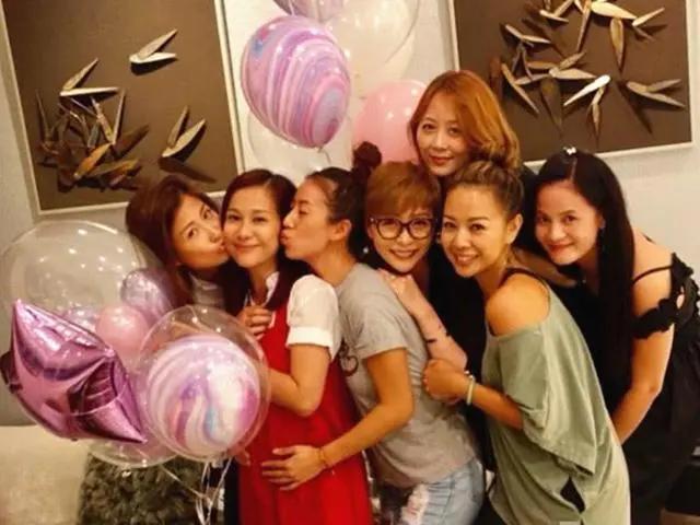 文颂娴庆祝44岁生日 “七魔女”闺蜜团仅一人现身 佘诗曼未露面