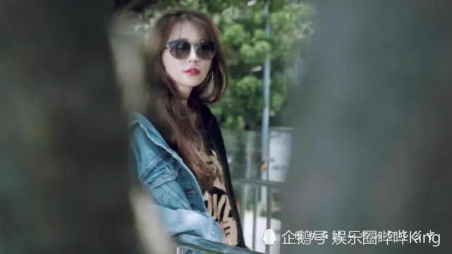 林志玲为公益拍写真 脚踩恨天高造型百变可盐可甜 与男子比心萌萌哒