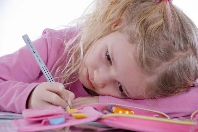 批評完孩子任由他哭?掌握「情緒療法」 教會孩子正確應對挫敗感 8 批評完孩子任由他哭?掌握「情緒療法」 教會孩子正確應對挫敗感