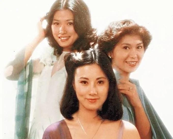 62岁著名设计师初步确诊!14天前与歌坛天后亲密合影 且没戴口罩