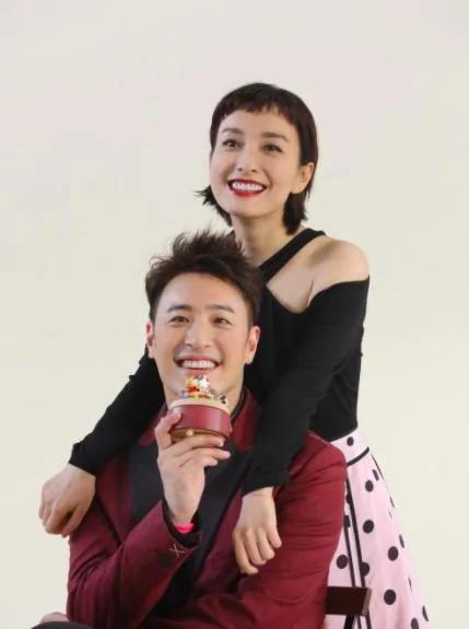 潘玮柏吴昕 CP粉后援会发文:所有的故事划下终止