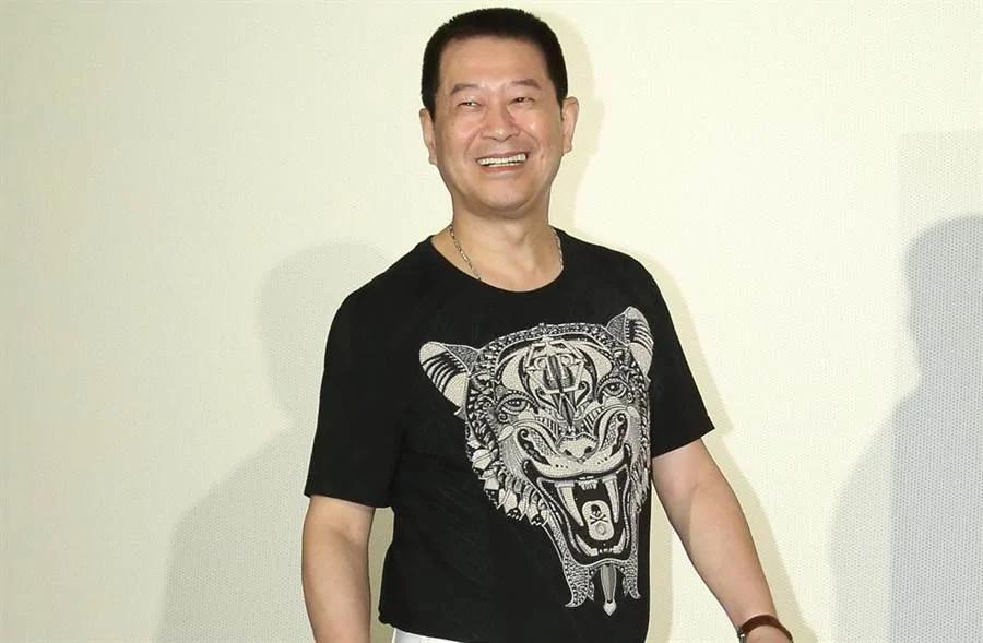因误会推开挚爱「她却染癌」歌王病榻前喊爱已来不及