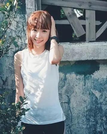 遭狗咬伤崩溃“嘴还在不在”!赵慧珊破相神隐半个月首曝正脸照