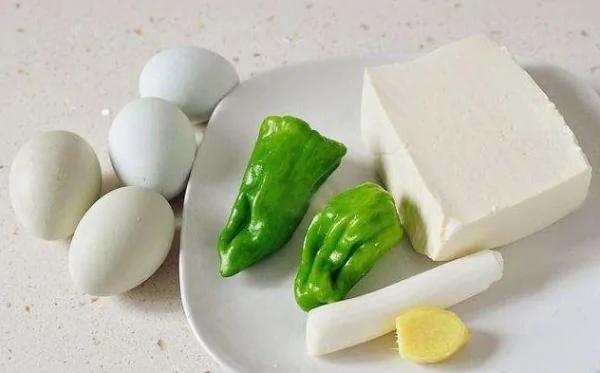 超簡易「豆腐炒雞蛋」！大廚教學 不學真的虧大了！