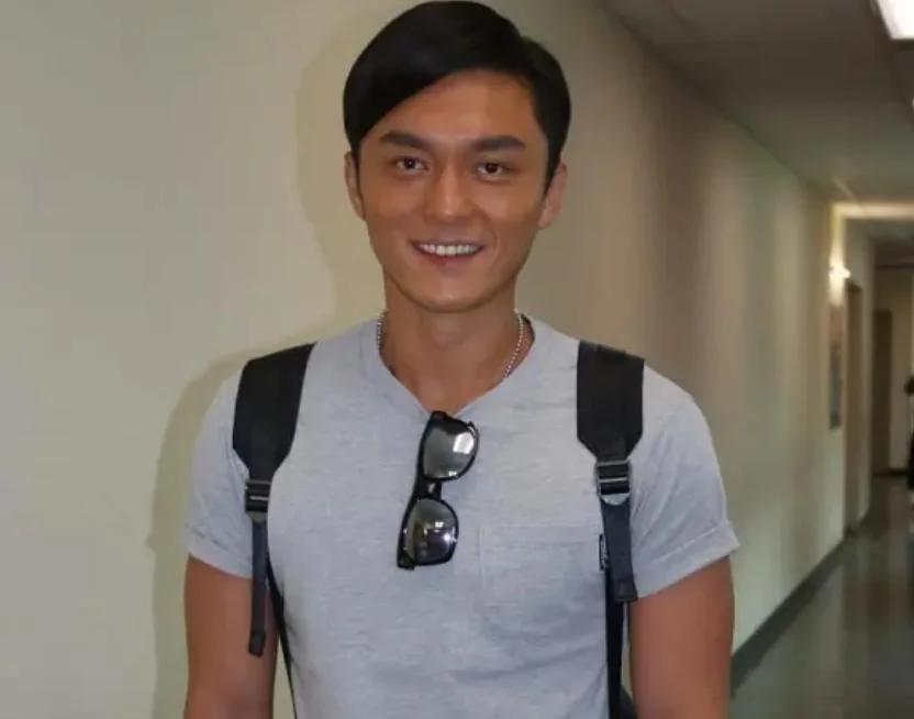 TVB男星杨明专访 坦言亏欠富二代女友 因突发事件延后婚期