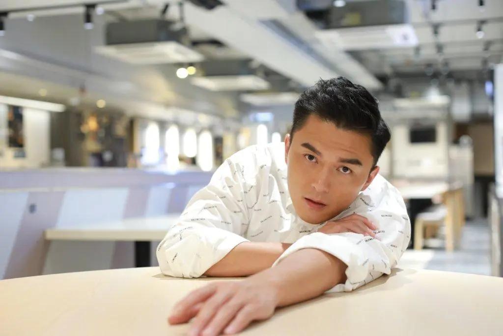 TVB男星杨明专访 坦言亏欠富二代女友 因突发事件延后婚期