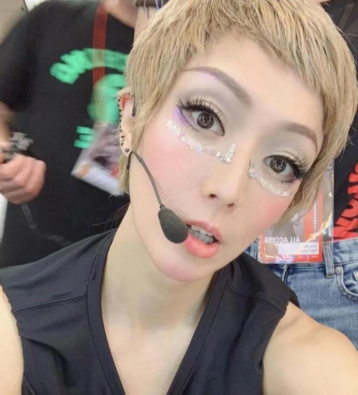郑秀文晒照庆生 许志安均未出镜 夫妻俩还没走出出轨伤痛?