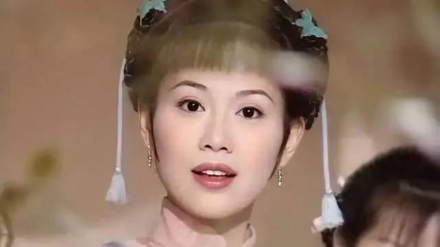 七夕“撒狗粮” 陈松伶与老公甜蜜对视 挡不住的爱意