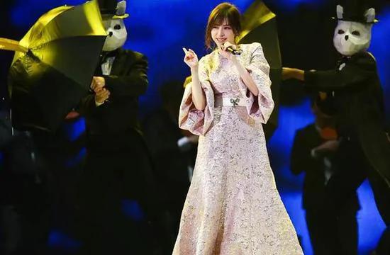 王心凌遭网友批“停在15年前”回呛:是你搞不清