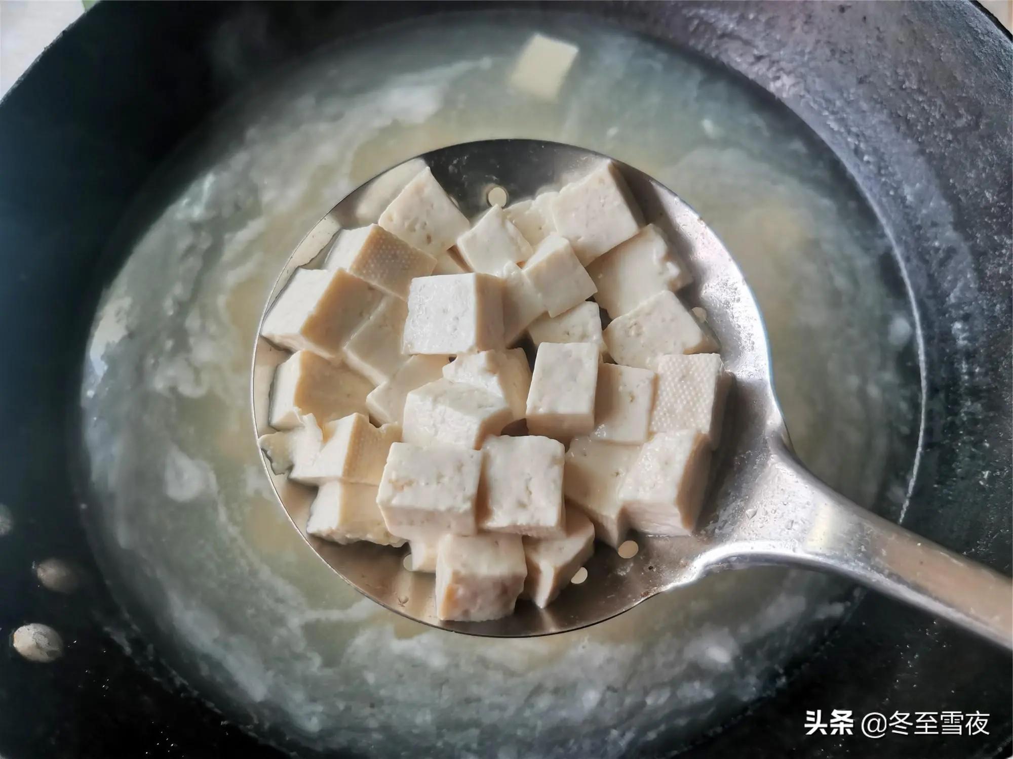 做菌菇豆腐湯 和這個食材一起煮 鮮香味美 香味撲鼻