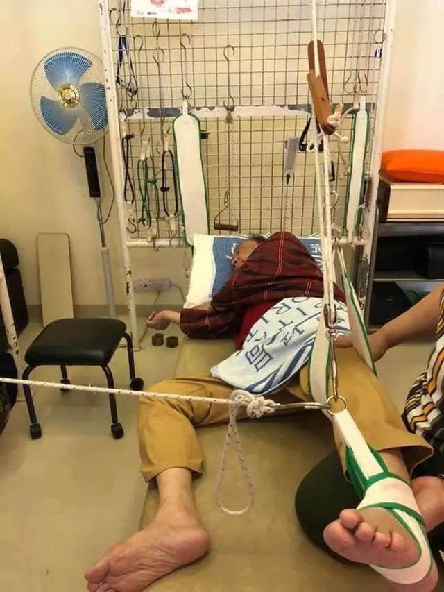 又一老戏骨患癌去世 女儿带遗物离开医院 好友曝光最后短信内容