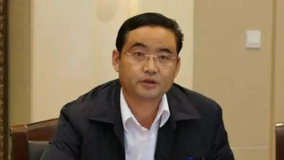 青海省副省長文國棟昨天（6日）主動投案受查。而他曾在趙樂際等多名前青海主政者任上獲提拔。