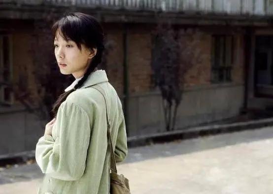 亲姐姐结婚 王珞丹发文:终于失去了我的“扛婚令牌”