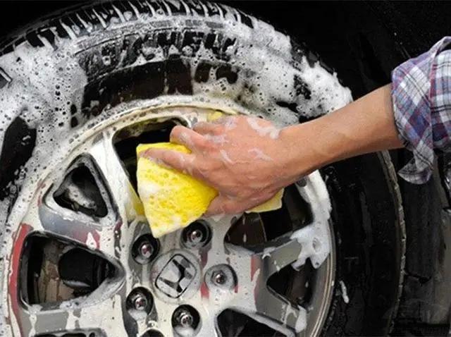 一個月不洗車和經常洗車 究竟哪個更傷車？現在知道還不算晚