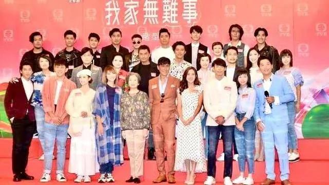 TVB视帝马德钟和儿子同框 22岁儿子形象沧桑