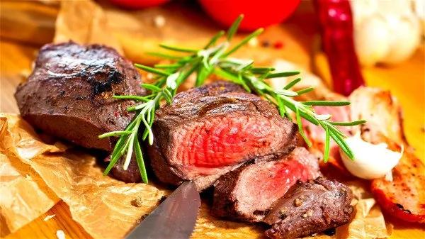 3类食物最伤肝 却有不少人当美食吃