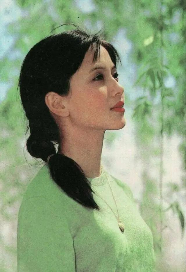 为爱守寡13年 从江南第一美人到母亲专业户 她的美从不败岁月