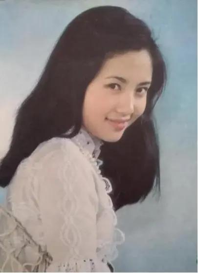 为爱守寡13年 从江南第一美人到母亲专业户 她的美从不败岁月