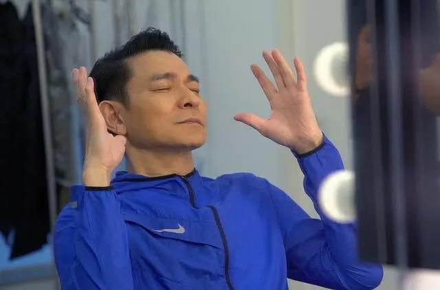 刘德华将迎来59岁生日 连线全球粉丝同欢 宠粉一直是模范
