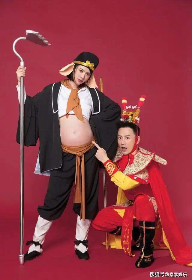林峰官宣当爸:晒夫妻搞笑合影照 用6个字表明爱家决心