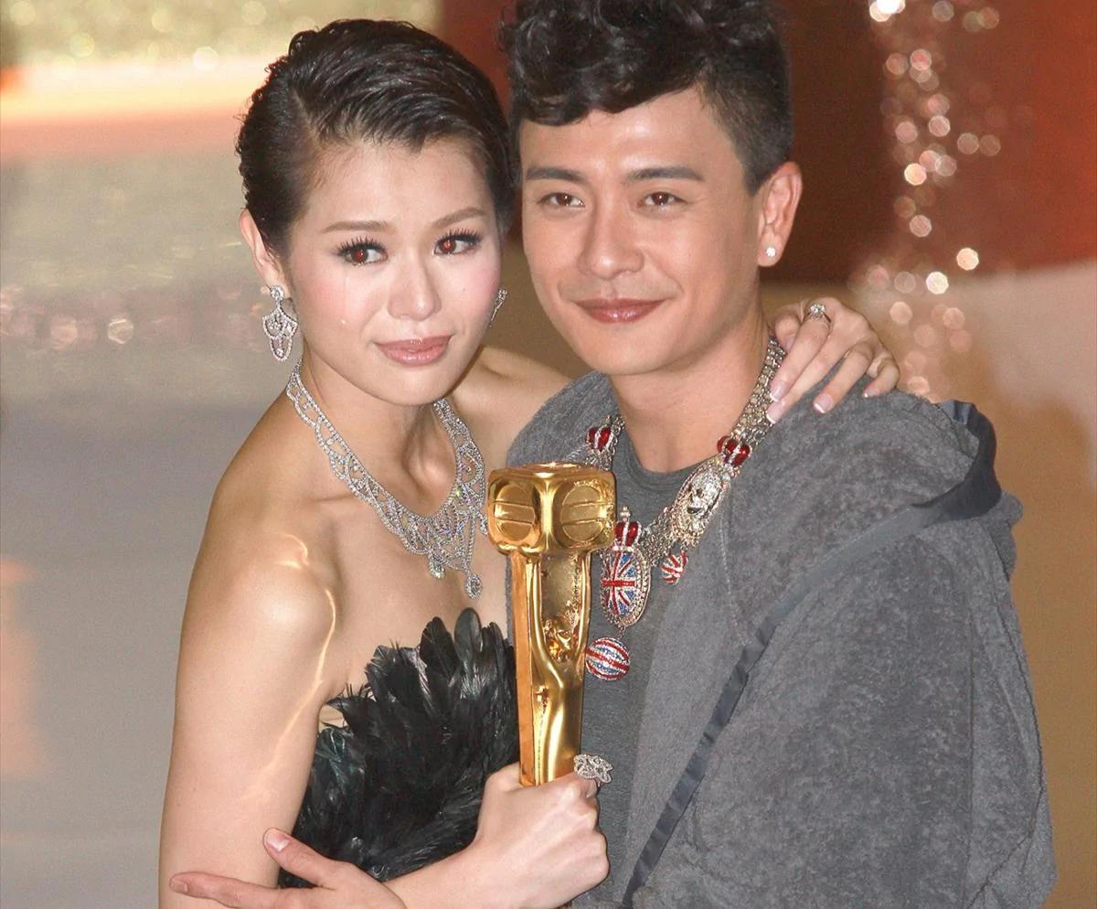 40岁胡杏儿罕谈过往情史 坦言曾遭遇前任背叛 身心都受到伤害