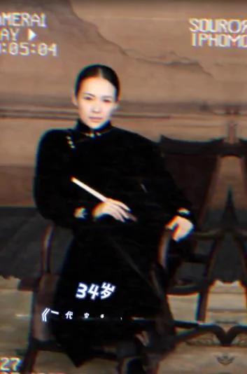 章子怡晒照分享人生历程 晒全家福温馨有爱 小儿子胖嘟嘟太可爱