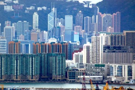 香港正10倍速度赤化 外資人才緊急大撤離