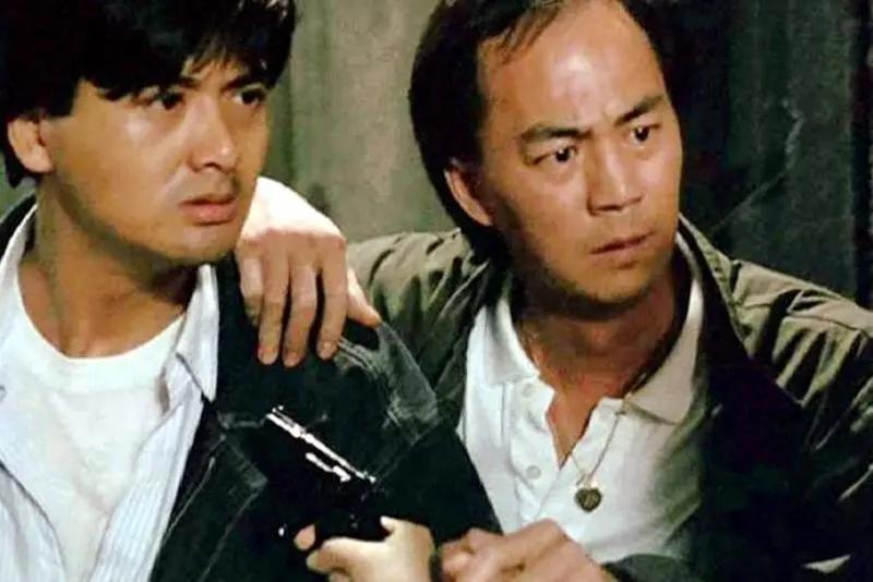 狄龙40岁儿子晒与爱妻合照 结婚5年零绯闻 顾家宠妻不输老爸