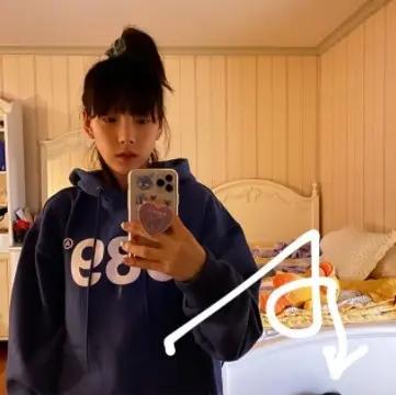 泰妍过中秋被6岁表妹逼疯眼神死 网友:仿佛看到自己