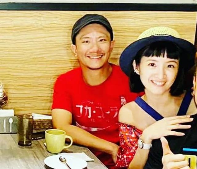 林依晨夫妇久违同框!女方冻龄似少女