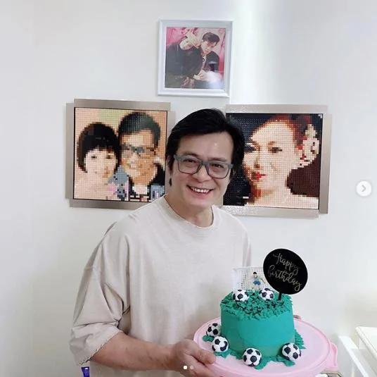 母亲离世后黄芷晴首晒父女合照 黄日华罕露笑容消瘦不少