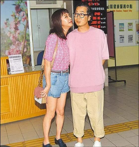 陈意涵与导演丈夫带娃野餐 儿子正面曝光 没能遗传妈妈美貌