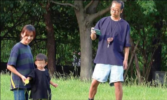 陈意涵与导演丈夫带娃野餐 儿子正面曝光 没能遗传妈妈美貌