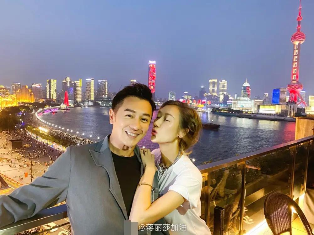 陈浩民生日派对超温馨 与蒋丽莎恩爱热吻 蔡少芬张晋全家送惊喜