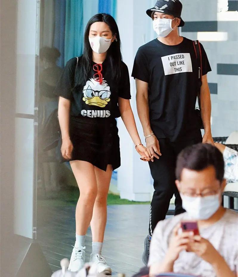 马国明汤洛雯手牵手逛街 被曝有意购入豪宅 计划明年完婚