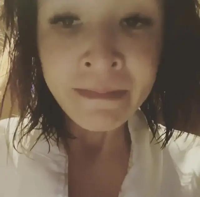 萧亚轩回应秒删怪异视频:求助男友错发 很清醒 谁不想美美的样子