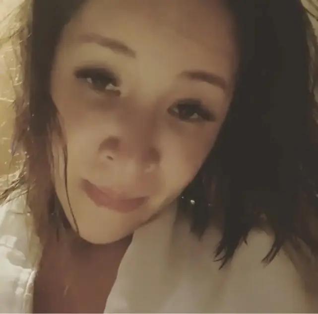 萧亚轩回应秒删怪异视频:求助男友错发 很清醒 谁不想美美的样子