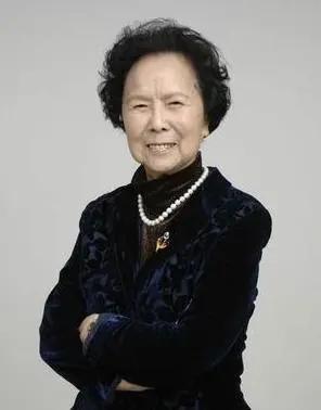杨洁的爱情:与周传基结束10年婚姻 嫁小14岁王崇秋相伴一生