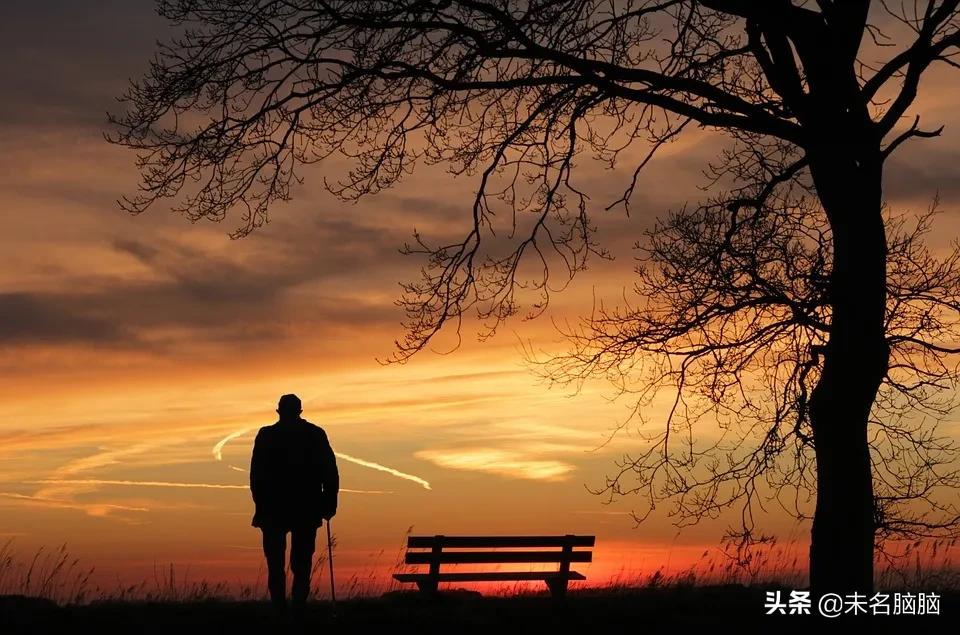 假如有一天家人“变”了 出现这几种情况 还请耐心一点