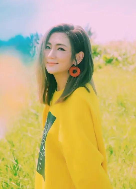 任家萱庆祝火吻重生十周年 分享父亲长文 父亲感谢前女婿张承中有情义