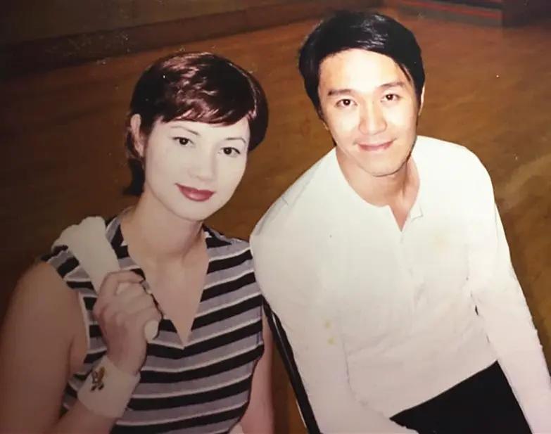 郑艳丽旧病复发再度入院 感谢老母亲照顾 48岁无儿无女仍单身