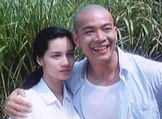 郑艳丽旧病复发再度入院 感谢老母亲照顾 48岁无儿无女仍单身